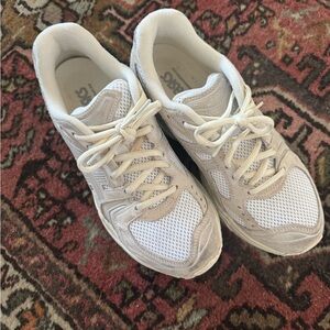 ASICS GEL-Kayano 14 Sneaker White + Smoke Grey